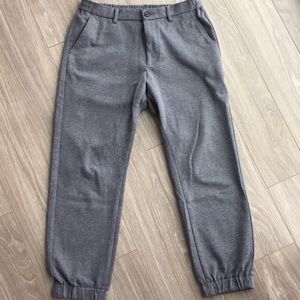 Men’s gray joggers